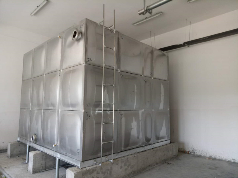 天津不鏽鋼水箱（xiāng）