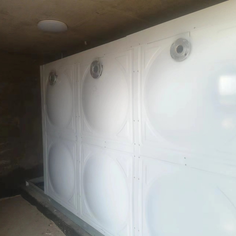 河北邢台寧（níng）晉縣仟食食（shí）品包裝公司樓頂（dǐng）消防水箱