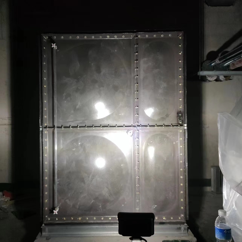 北京中國建（jiàn）築三局（jú）項目工（gōng）程項目（mù）搪瓷鋼板水箱安裝完畢