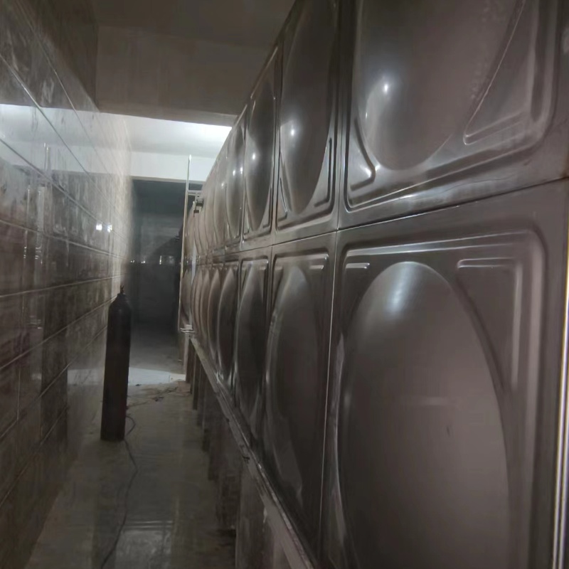 河北省唐山（shān）市玉田縣潤城府地下室生活水箱項（xiàng）目安裝完成